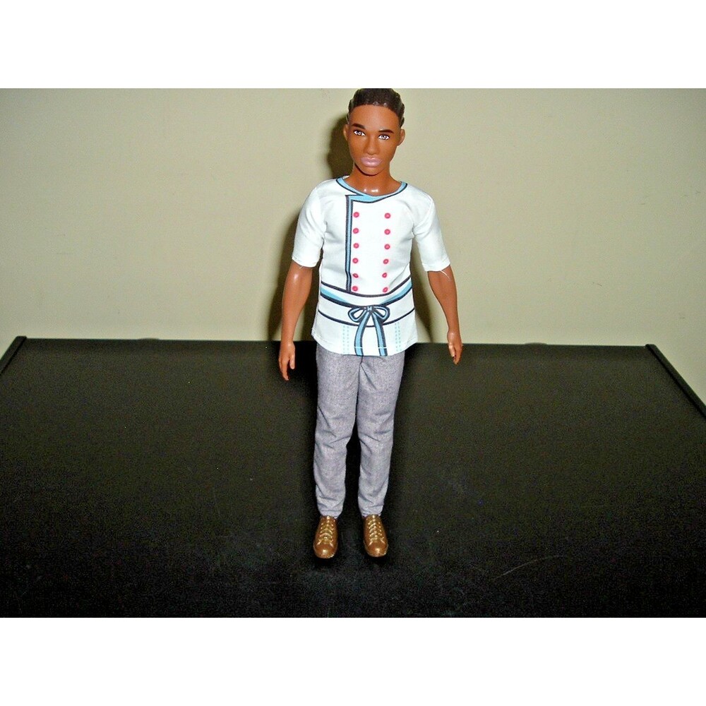 2018 Barbie Fashionistas African America Ken Chef Doll w/Outfit Mattel